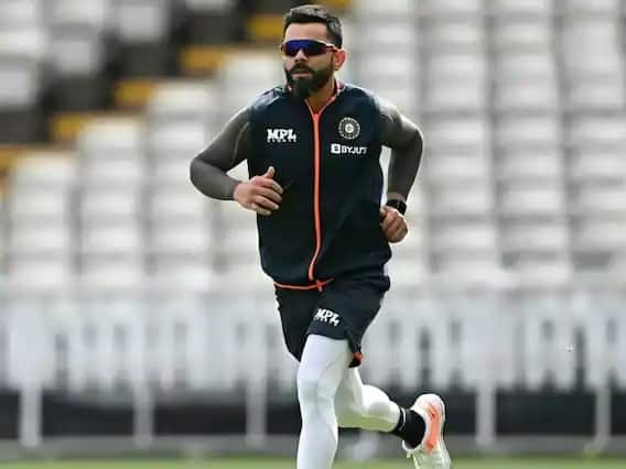 বিরাট কোহলি ওয়েস্ট ইন্ডিজ সফরে দলে থাকছেন না। তাঁকে বিশ্রাম দেওয়া হয়েছে। এই পরিস্থিতিতে আজকের ওয়ান ডে ম্যাচে নিজেকে মেলে ধরতে মরিয়া থাকবেন তিনি। টি-টোয়েন্টি বিশ্বকাপে দলে সুযোগ পেতে গেলে রান করতেই হবে বিরাটকে।
